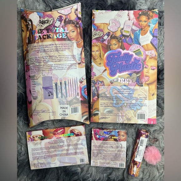 BH Cosmetics x Iggy Azalea Totally Plastic Collection - Picture 2 of 16